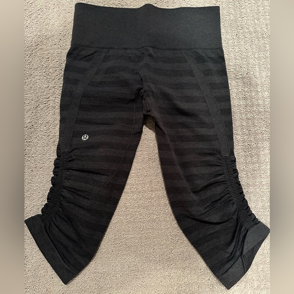 Lululemon In The Flow Crop Capris - Picture 4 of 4
